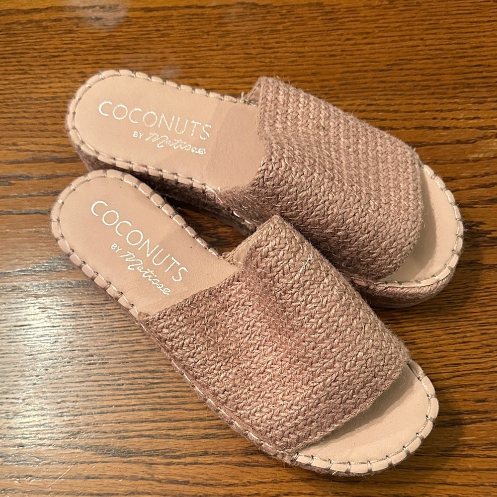 Coconuts by Matisse Women's Woven Pink Sandals size 8